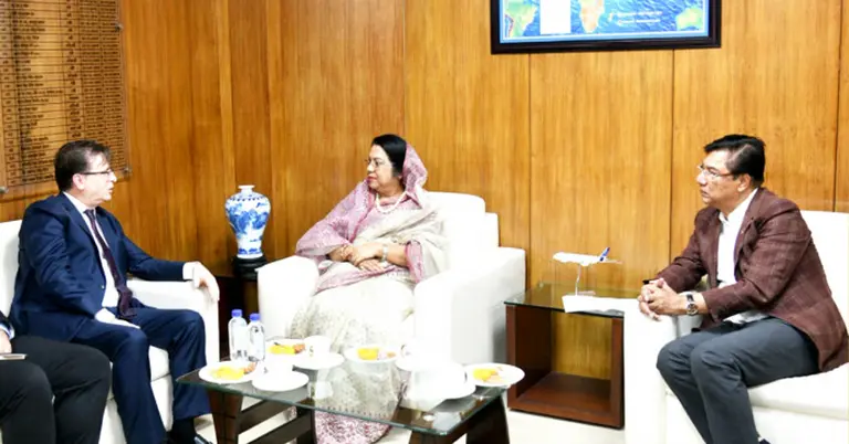 বিমানমন্ত্রী ও প্রতিমন্ত্রীর সঙ্গে বাংলাদেশে নিযুক্ত তুরস্কের রাষ্ট্রদূত